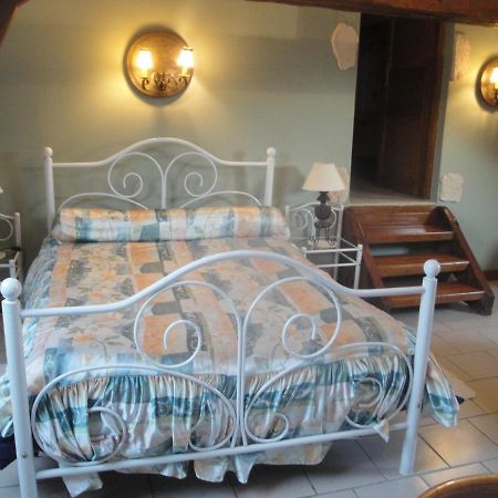 Bed and Breakfast Ferme Du Vieux Puits Bony Esterno foto