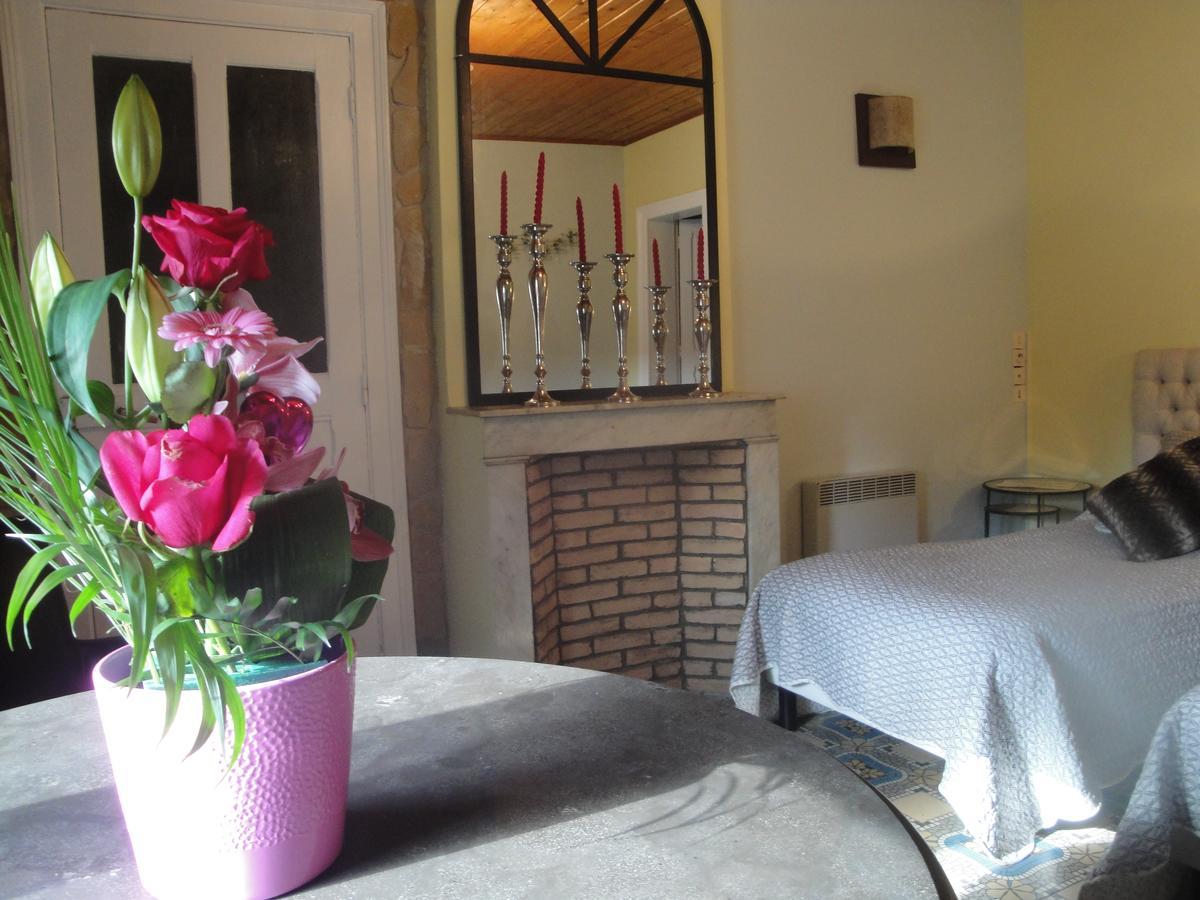 Bed and Breakfast Ferme Du Vieux Puits Bony Esterno foto