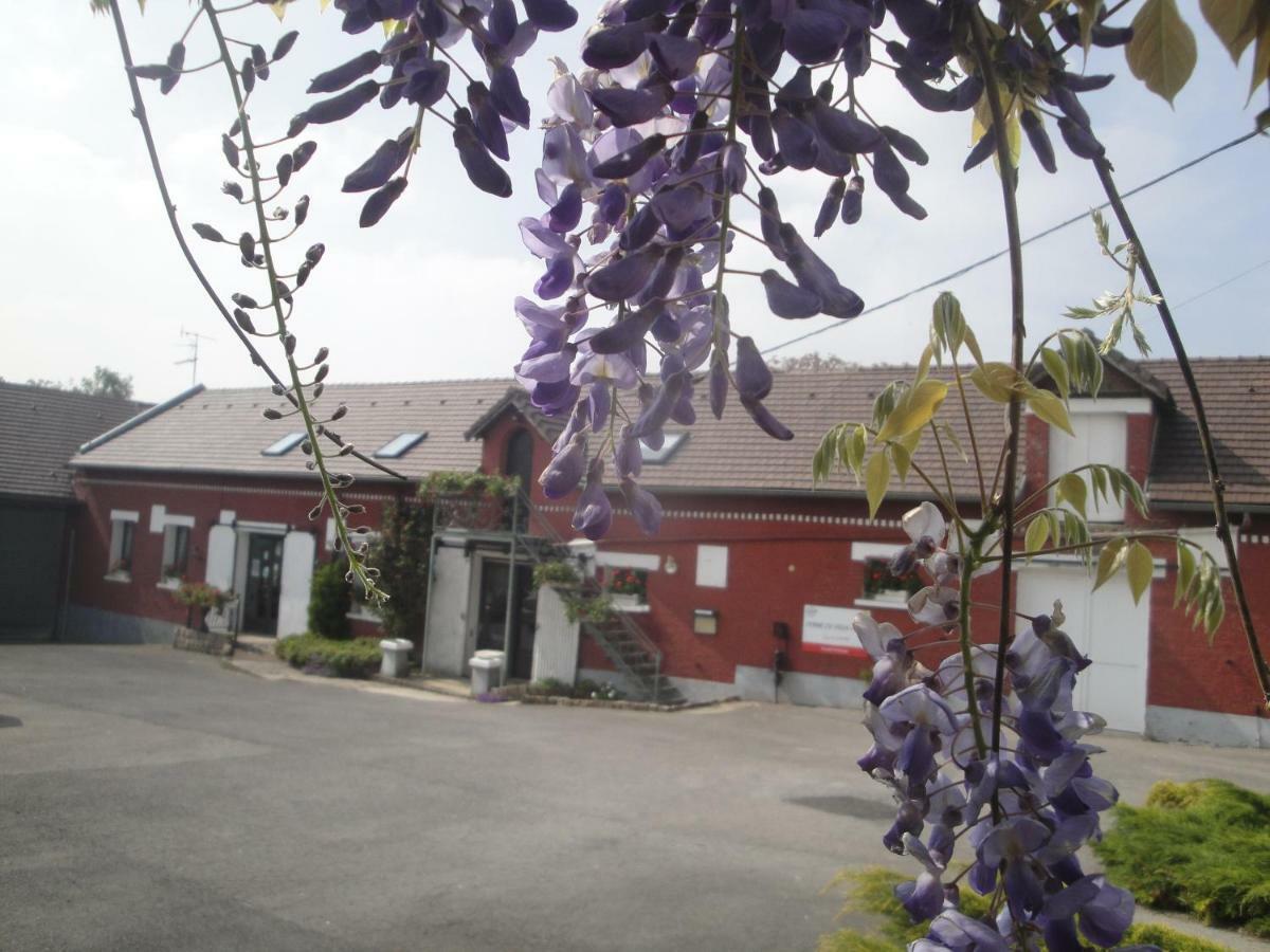 Bed and Breakfast Ferme Du Vieux Puits Bony Esterno foto